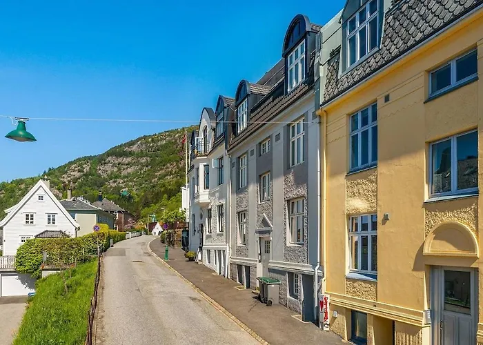 Renovated 3 Room Home In Historical Sandviken